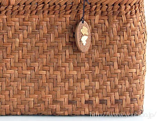 山葡萄バッグ横長（削皮）