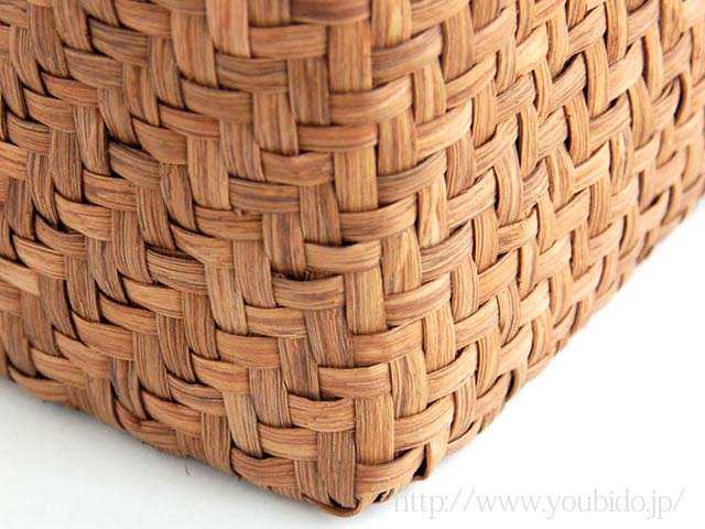 山葡萄バッグ横長（削皮）